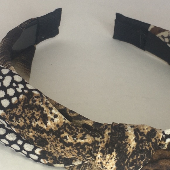 NWT. Headbands Set - Picture 13 of 13